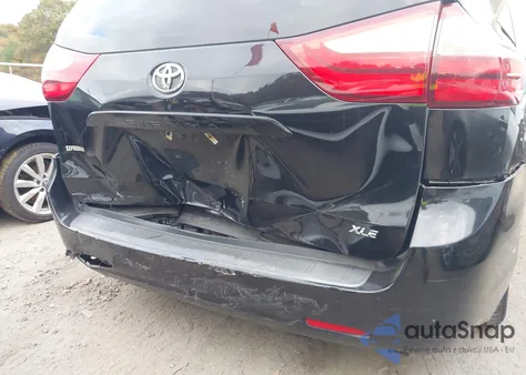 2016 Toyota Sienna Xle 8 Passenger z USA, uszkodzony, nr VIN 5TDYK3DC3GS739194